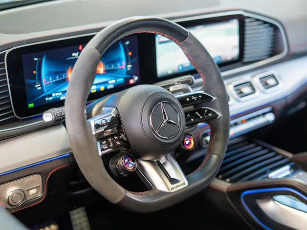 MERCEDES-BENZ GLE 53 AMG 4matic+ / Panorama / Burmester / 360°Kamera