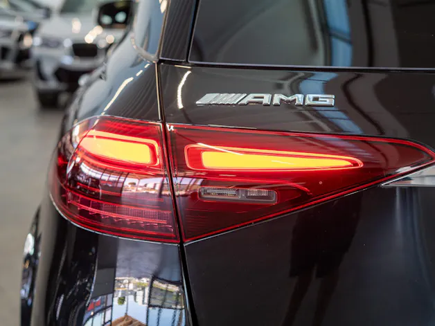 MERCEDES-BENZ GLE 53 AMG 4matic+ / Panorama / Burmester / 360°Kamera
