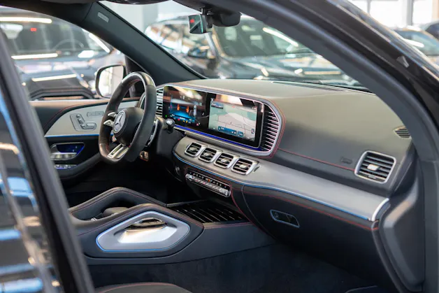 MERCEDES-BENZ GLE 53 AMG 4matic+ / Panorama / Burmester / 360°Kamera