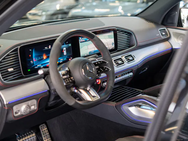 MERCEDES-BENZ GLE 53 AMG 4matic+ / Panorama / Burmester / 360°Kamera
