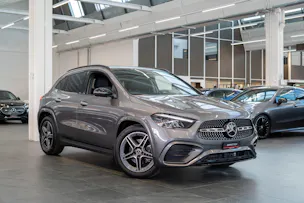 MERCEDES-BENZ GLA 200 Night Star AMG Line / Rückfahrkamera / el.Heckklappe / Ambientebeleuchtung