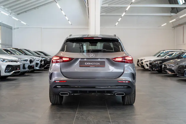 MERCEDES-BENZ GLA 200 Night Star AMG Line / Rückfahrkamera / el.Heckklappe / Ambientebeleuchtung