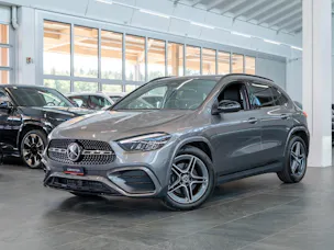 MERCEDES-BENZ GLA 200 Night Star AMG Line / Rückfahrkamera / el.Heckklappe / Ambientebeleuchtung