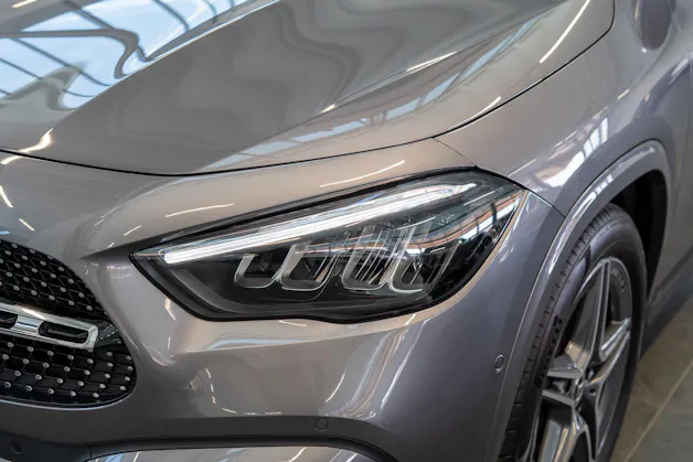 MERCEDES-BENZ GLA 200 Night Star AMG Line / Rückfahrkamera / el.Heckklappe / Ambientebeleuchtung