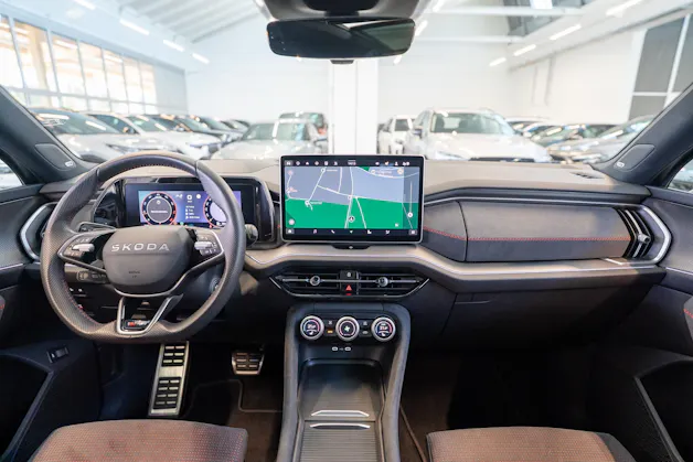 SKODA Kodiaq 2.0 TSI RS / Panorama-Schiebedach / Head-Up Display / Anhängerkupplung