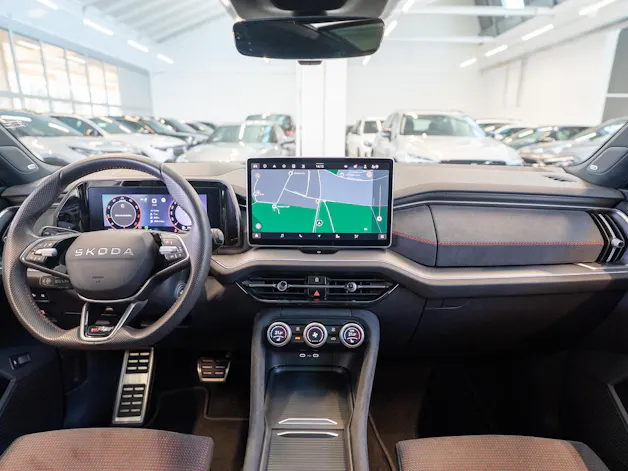 SKODA Kodiaq 2.0 TSI RS / Panorama-Schiebedach / Head-Up Display / Anhängerkupplung