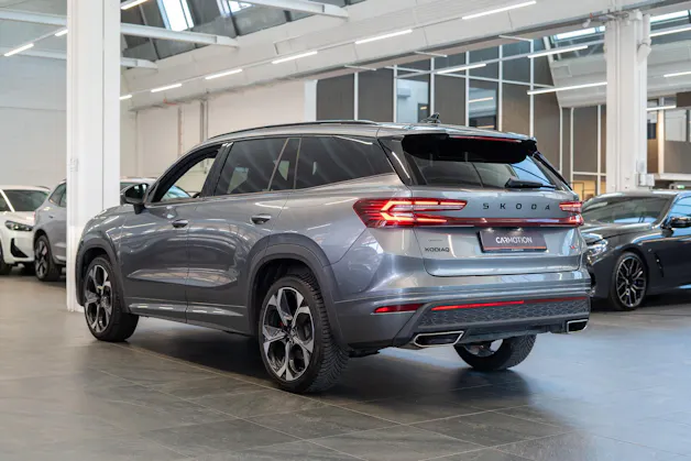 SKODA Kodiaq 2.0 TSI RS / Panorama-Schiebedach / Head-Up Display / Anhängerkupplung