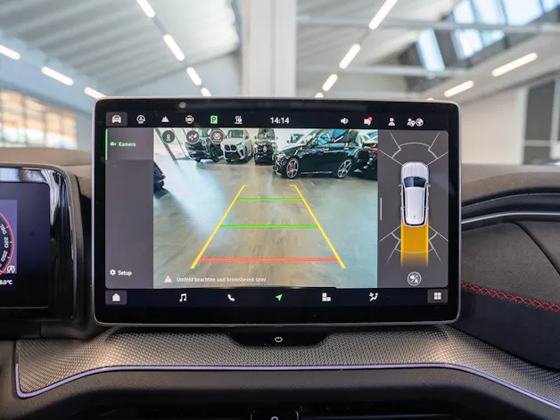 SKODA Kodiaq 2.0 TSI RS / Panorama-Schiebedach / Head-Up Display / Anhängerkupplung