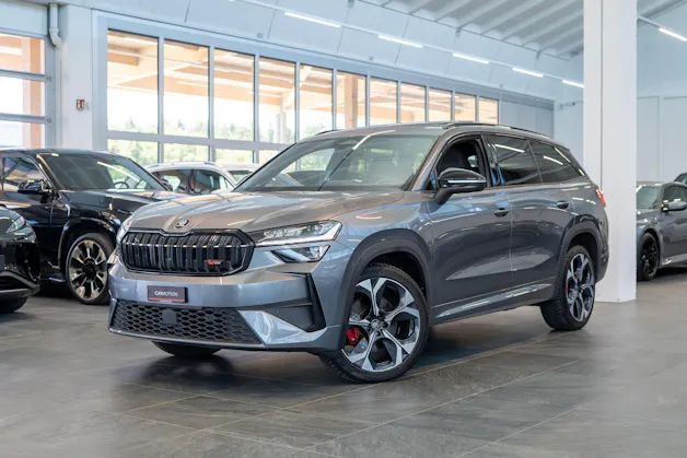 SKODA Kodiaq 2.0 TSI RS / Panorama-Schiebedach / Head-Up Display / Anhängerkupplung