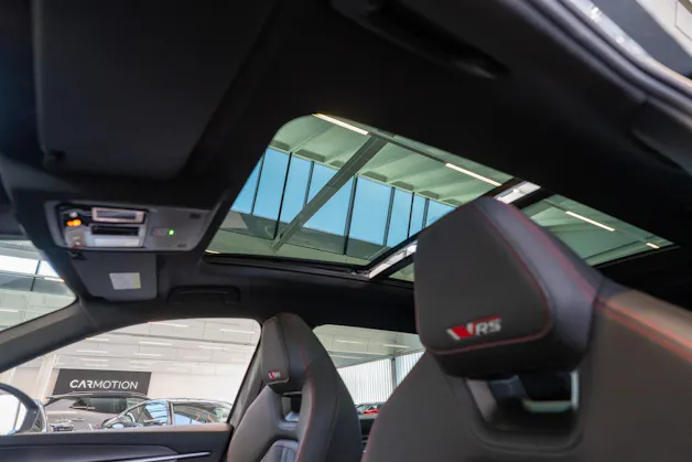 SKODA Kodiaq 2.0 TSI RS / Panorama-Schiebedach / Head-Up Display / Anhängerkupplung