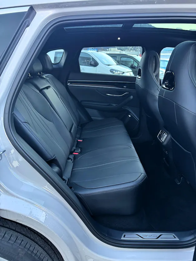 BYD Seal U DM-i Design AWD