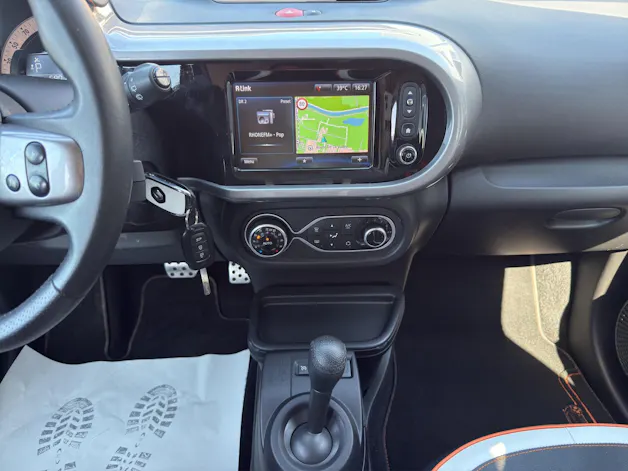 RENAULT Twingo 0.9 GT EDC
