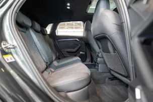 AUDI RS3 Sportback 2.5 TFSI quattro S-Tronic / Glasdach / Alcantara-Lenkrad / Rückfahrkamera