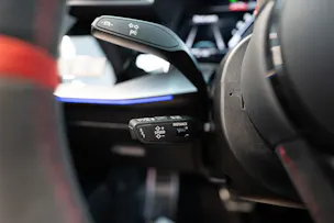 AUDI RS3 Sportback 2.5 TFSI quattro S-Tronic / Glasdach / Alcantara-Lenkrad / Rückfahrkamera