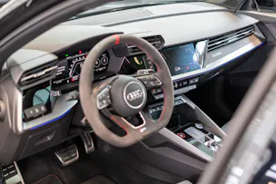 AUDI RS3 Sportback 2.5 TFSI quattro S-Tronic / Glasdach / Alcantara-Lenkrad / Rückfahrkamera