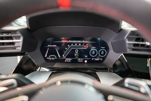 AUDI RS3 Sportback 2.5 TFSI quattro S-Tronic / Glasdach / Alcantara-Lenkrad / Rückfahrkamera