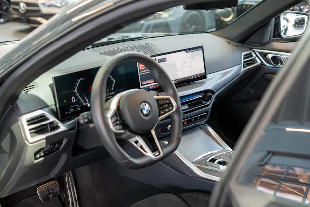 BMW 430i xDrive M Sport Gran Coupé / LCI /Glasdach / Rückfahrkamera /
