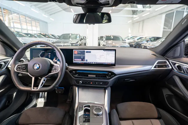 BMW 430i xDrive M Sport Gran Coupé / LCI /Glasdach / Rückfahrkamera /