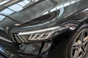 MERCEDES-BENZ A 200 AMG Line Limousine / Facelift / Rückfahrkamera / Ambientebeleuchtung