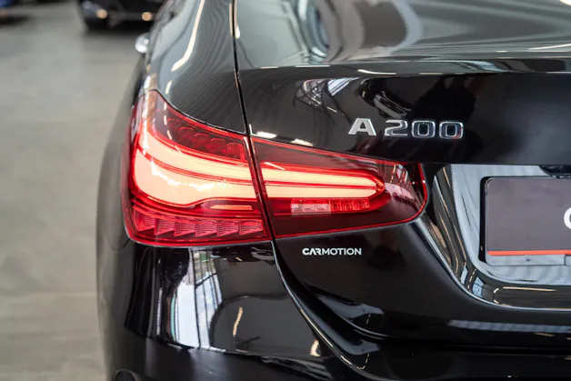 MERCEDES-BENZ A 200 AMG Line Limousine / Facelift / Rückfahrkamera / Ambientebeleuchtung