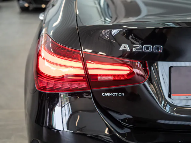 MERCEDES-BENZ A 200 AMG Line Limousine / Facelift / Rückfahrkamera / Ambientebeleuchtung