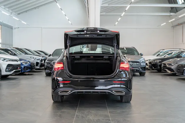 MERCEDES-BENZ A 200 AMG Line Limousine / Facelift / Rückfahrkamera / Ambientebeleuchtung