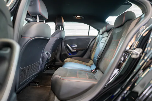 MERCEDES-BENZ A 200 AMG Line Limousine / Facelift / Rückfahrkamera / Ambientebeleuchtung