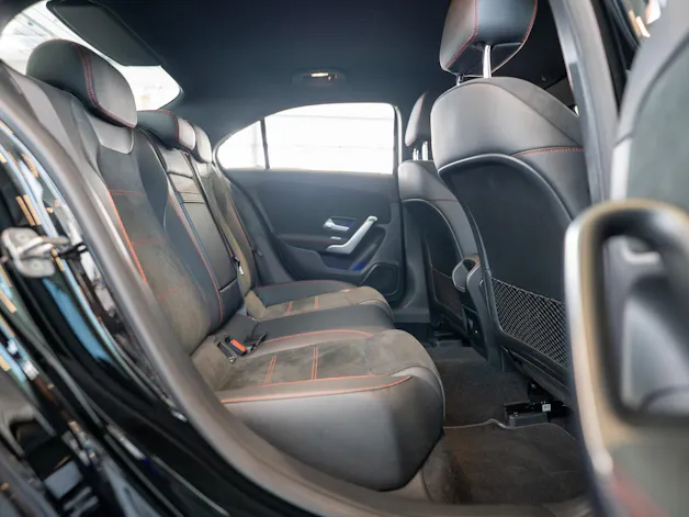 MERCEDES-BENZ A 200 AMG Line Limousine / Facelift / Rückfahrkamera / Ambientebeleuchtung