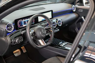 MERCEDES-BENZ A 200 AMG Line Limousine / Facelift / Rückfahrkamera / Ambientebeleuchtung