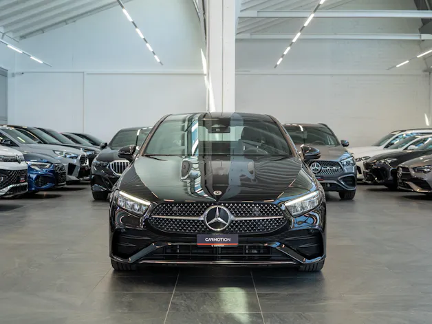 MERCEDES-BENZ A 200 AMG Line Limousine / Facelift / Rückfahrkamera / Ambientebeleuchtung