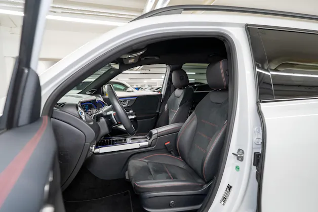 MERCEDES-BENZ GLB 250 AMG Line 4matic*Facelift*360°Kamera*Burmester*El.Sitze*