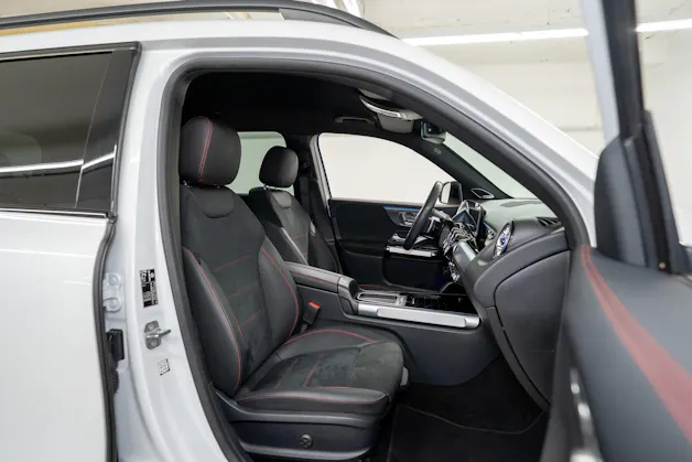 MERCEDES-BENZ GLB 250 AMG Line 4matic*Facelift*360°Kamera*Burmester*El.Sitze*