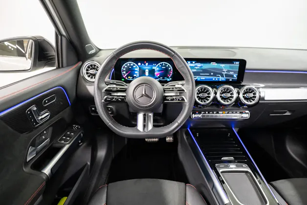 MERCEDES-BENZ GLB 250 AMG Line 4matic*Facelift*360°Kamera*Burmester*El.Sitze*