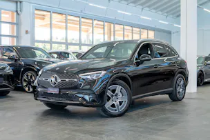 MERCEDES-BENZ GLC 300 d 4matic AMG Line / Anhängerkupplung / Memory Sitze / Ambiente