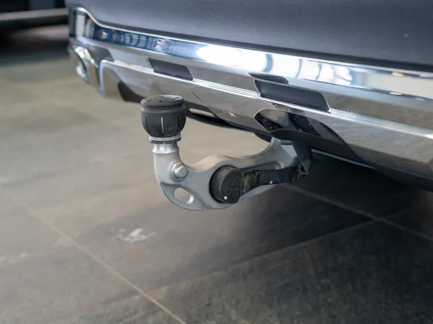 MERCEDES-BENZ GLC 300 d 4matic AMG Line / Anhängerkupplung / Memory Sitze / Ambiente