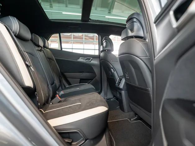 Kia Sportage 1.6T-GDi PHEV GT-Line Power Edition A / Panorama-Schiebedach