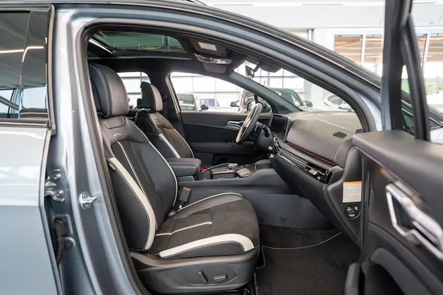 Kia Sportage 1.6T-GDi PHEV GT-Line Power Edition A / Panorama-Schiebedach