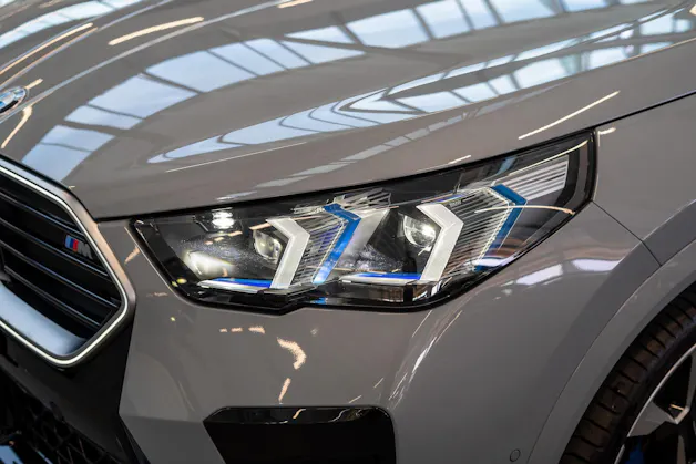 BMW X2 M35i / Iconic Glow / Head-Up / AHK