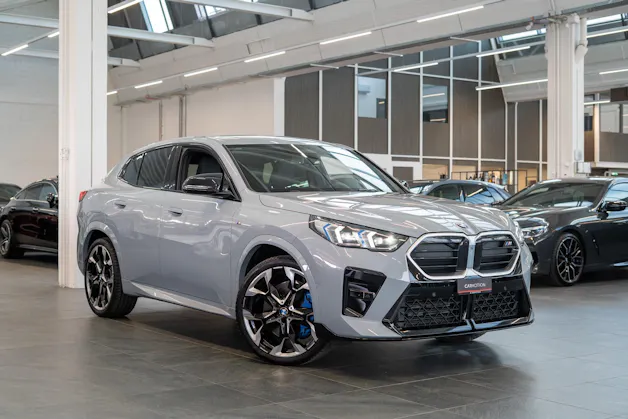 BMW X2 M35i / Iconic Glow / Head-Up / AHK