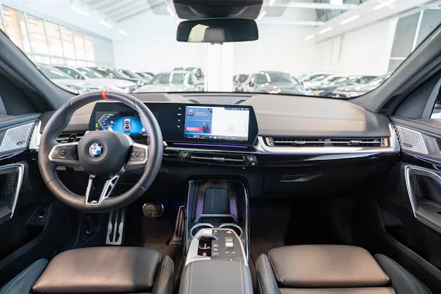 BMW X2 M35i / Iconic Glow / Head-Up / AHK