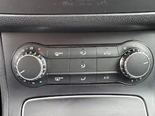 MERCEDES-BENZ B 250 AMG Line 7G-DCT