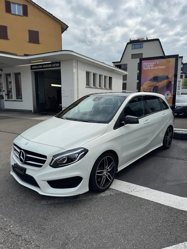 MERCEDES-BENZ B 250 AMG Line 7G-DCT