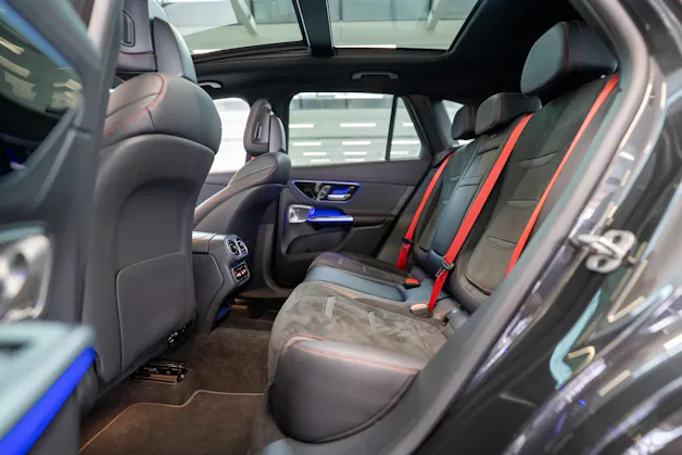 MERCEDES-BENZ GLC 43 AMG 4matic / Panorama / Performance Auspuff / 360°Kamera