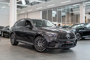 MERCEDES-BENZ GLC 43 AMG 4matic / Panorama / Performance Auspuff / 360°Kamera