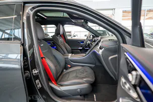 MERCEDES-BENZ GLC 43 AMG 4matic / Panorama / Performance Auspuff / 360°Kamera