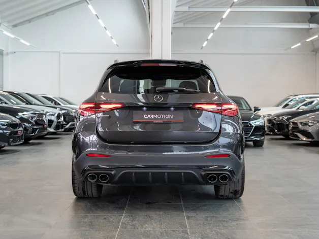 MERCEDES-BENZ GLC 43 AMG 4matic / Panorama / Performance Auspuff / 360°Kamera