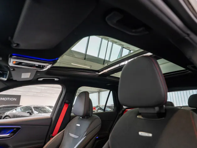 MERCEDES-BENZ GLC 43 AMG 4matic / Panorama / Performance Auspuff / 360°Kamera