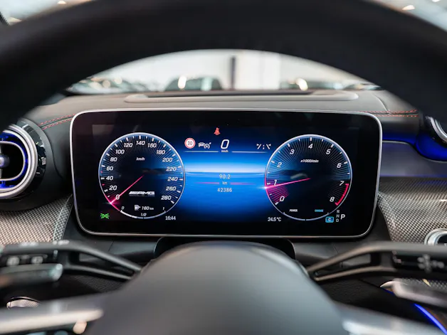 MERCEDES-BENZ GLC 43 AMG 4matic / Panorama / Performance Auspuff / 360°Kamera