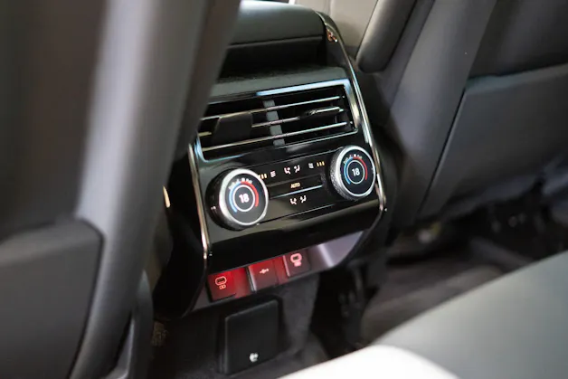 Land Rover Range Rover Sport 4.4 V8 First Edition / Fond-Entertainment / 360°Kamera /