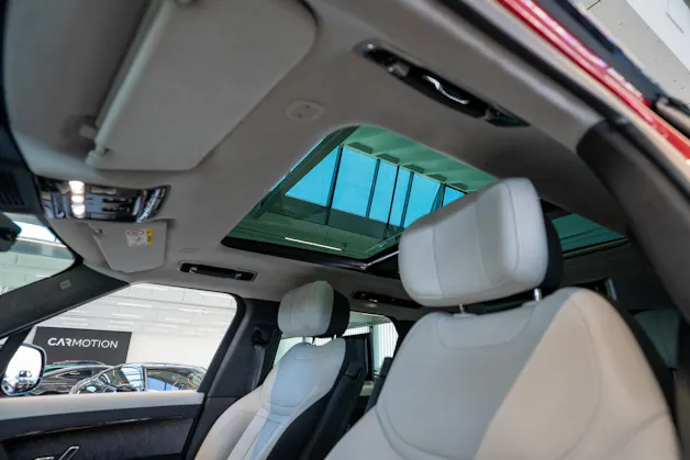 Land Rover Range Rover Sport 4.4 V8 First Edition / Fond-Entertainment / 360°Kamera /